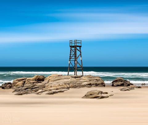 Newcastle Beach - Peter Levshin