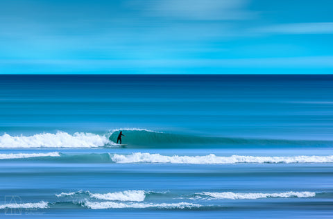 Surfing - Peter Levshin