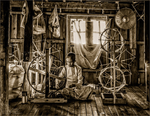 Woman Weaving - Peter Levshin